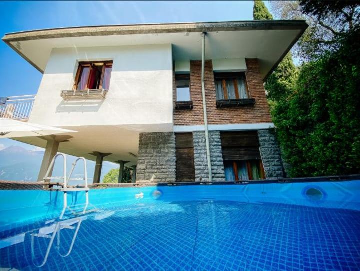 Varenna Wonders, Con Barbecue E Piscina Comoda Per 13 Ospiti Perledo