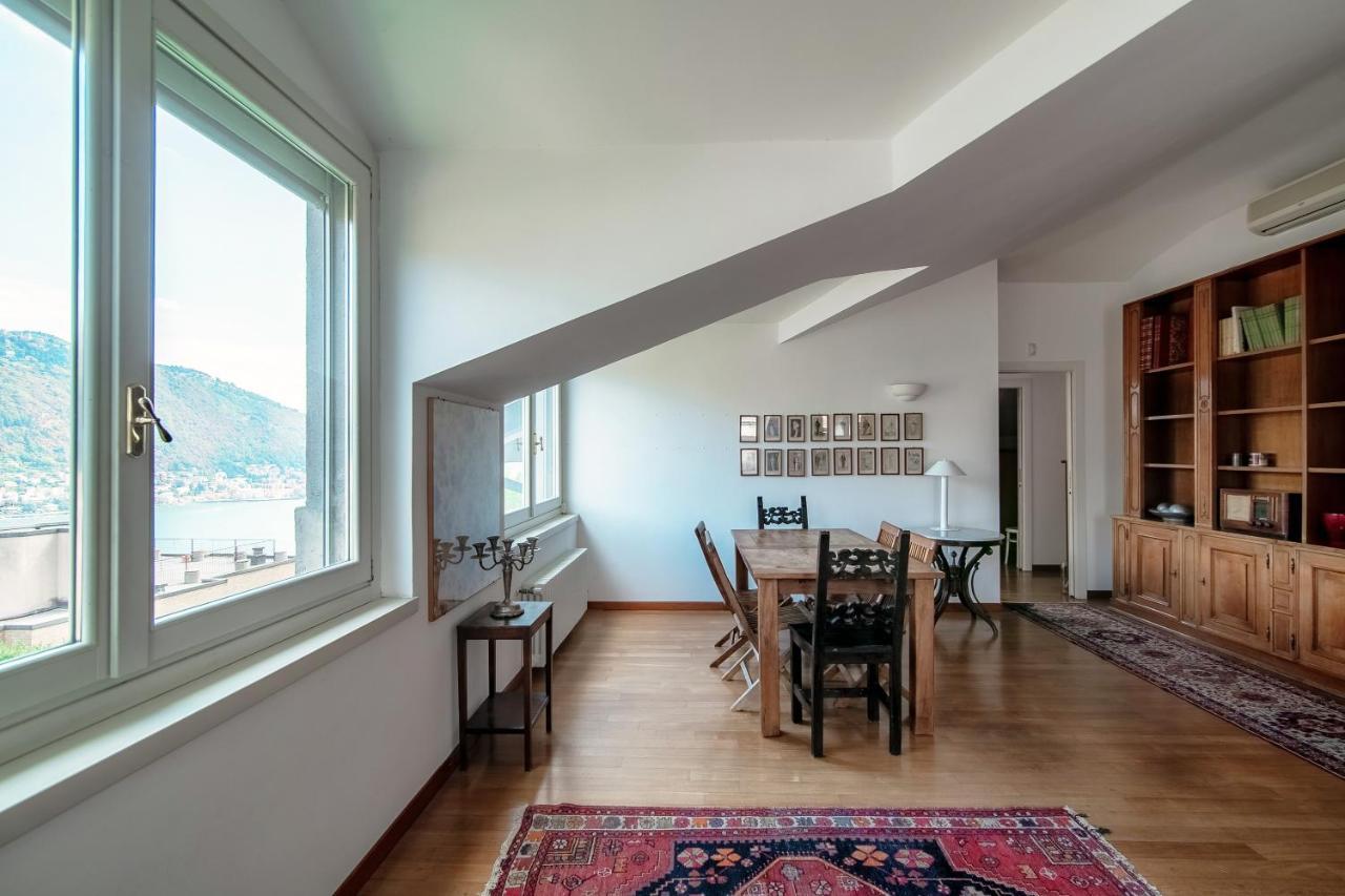 Apartment I D'a Charming Penthouse - View- Como- House-130 Mt-2 Double Bedrooms And 2 Double Bathrooms A Spacious Living Room-full Equipped Kitchen-private Garden And Terrace-private Covered Parking Como