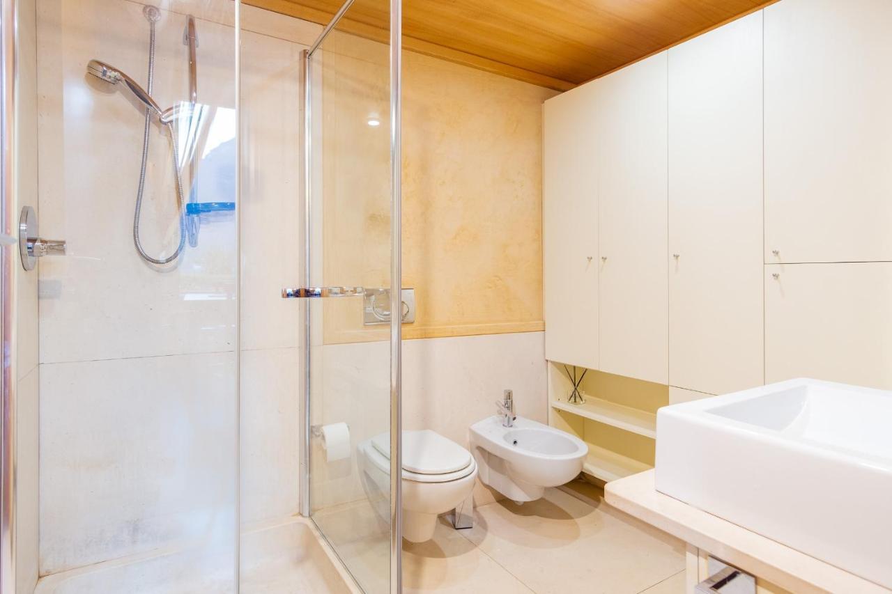 Colibri Lakeview Apartment
