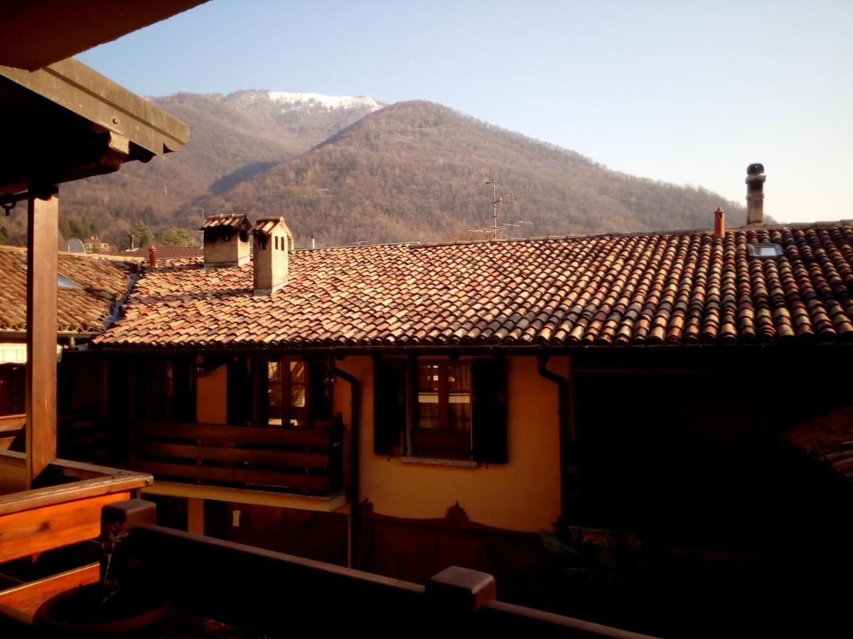 La Corte Brianzola- * Canzo