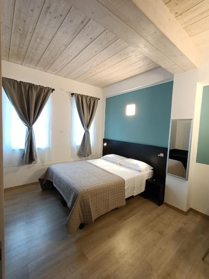 Il Di Piazza Motta Bed & Breakfast Albese Con Cassano