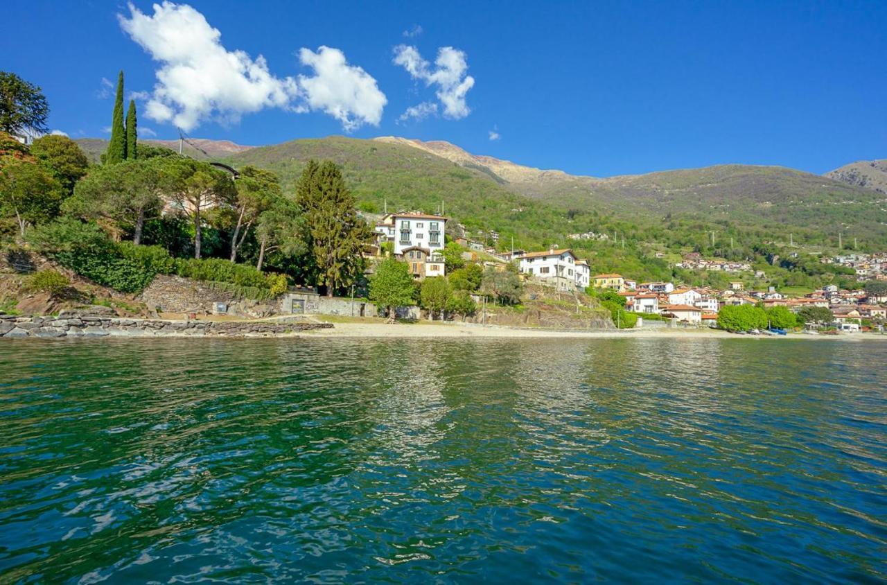 Riva Di Pianello Balkon-ferienwohnung Am See Apartment