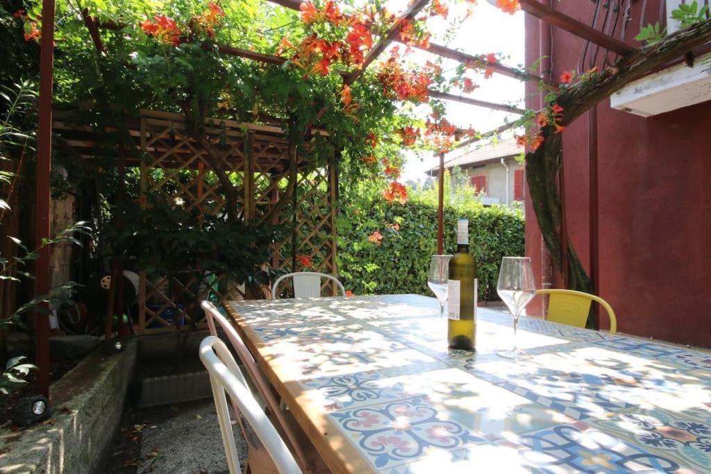 Cozy Modern Apt W Free Parking Bbq & Fully Equipped * Como