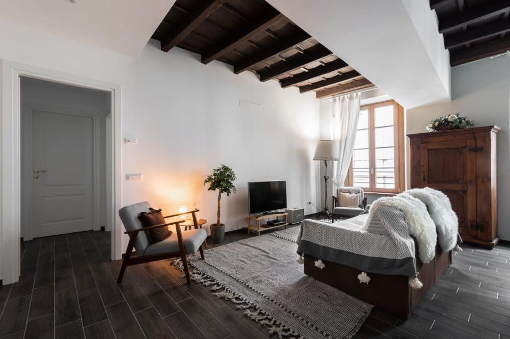 Juvara In The Hearth Of Apartment Como