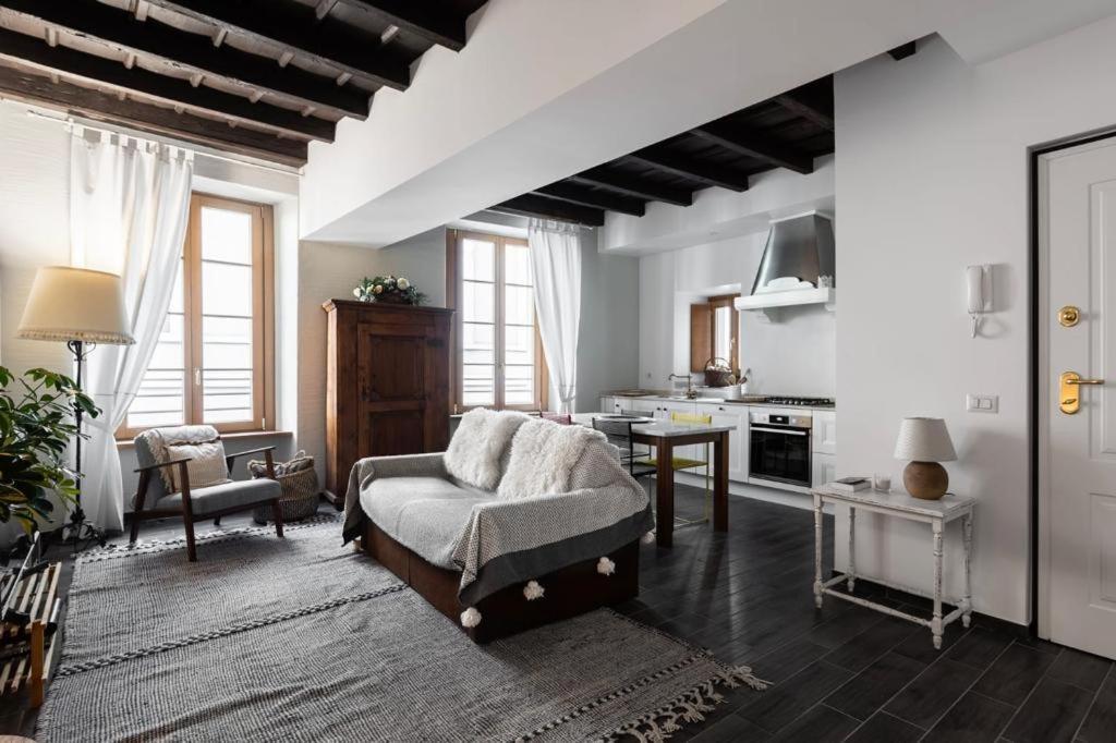 Apartment Juvara In The Hearth Of Como