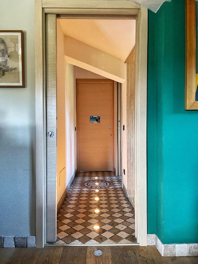 Apartment 14