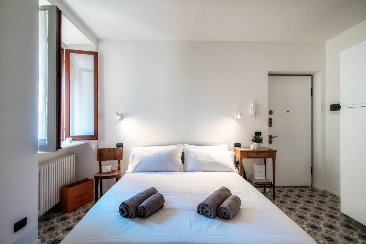 Cesare 22 - The House Of Travelers * Como
