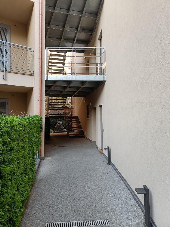Near To - Donkey's House Apartment Tavernerio