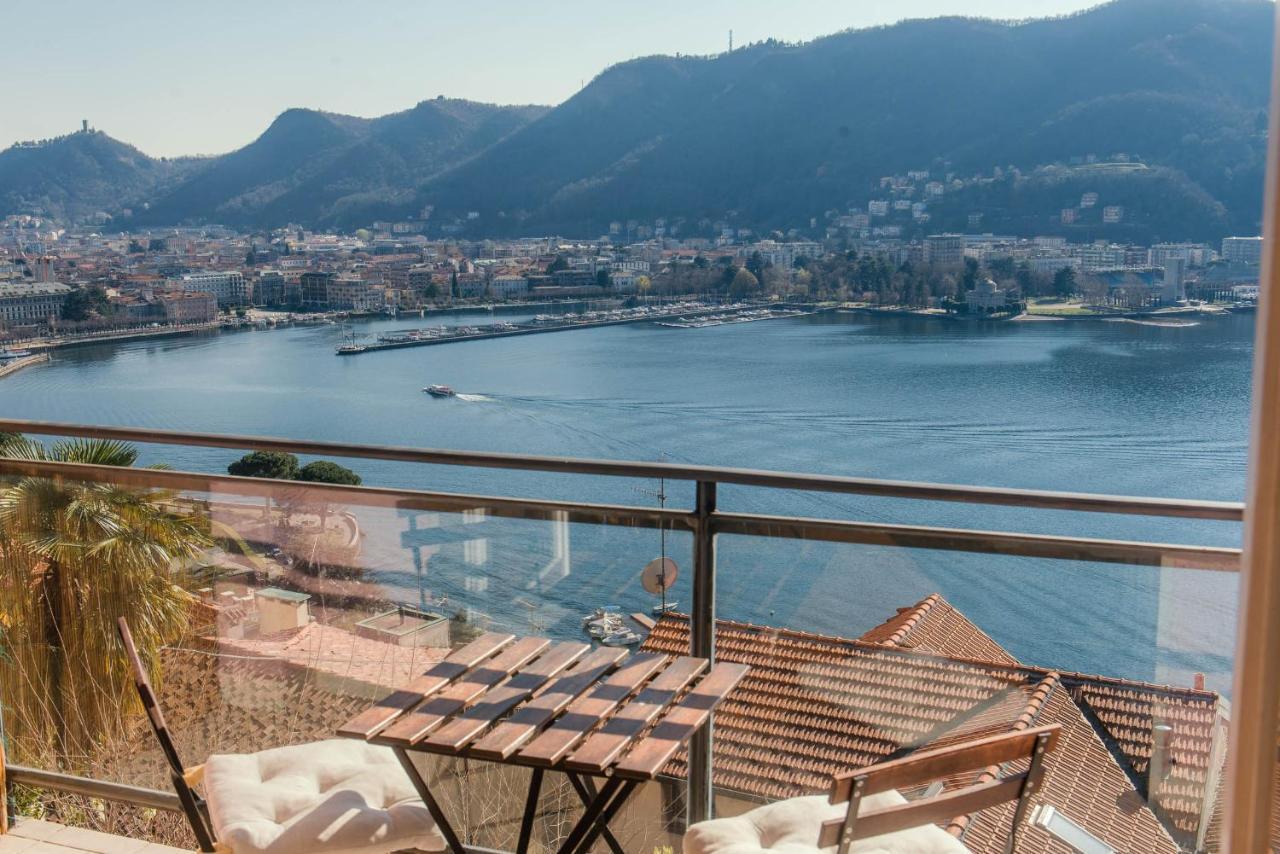 Window Flat - The House Of Travelers Apartment Como