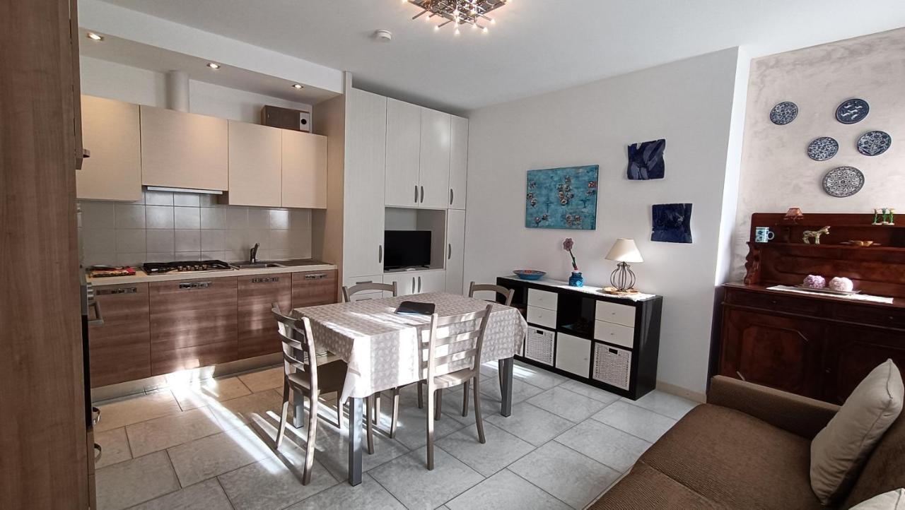 Ferienhaus House In A Beautiful With Garden, Swimming Pool And Parking Spot - Larihome A07