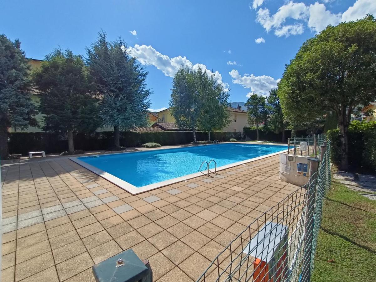 Ferienhaus House In A Beautiful With Garden, Swimming Pool And Parking Spot - Larihome A07 *