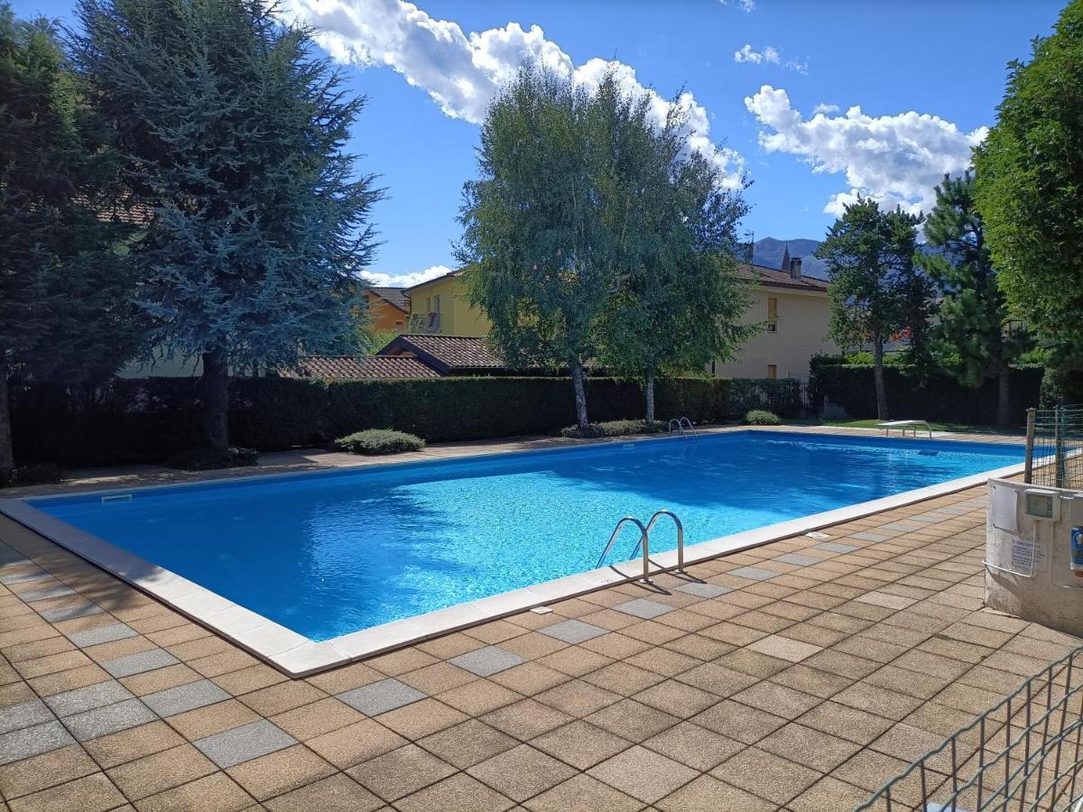 House In A Beautiful With Garden, Swimming Pool And Parking Spot - Larihome A07 *