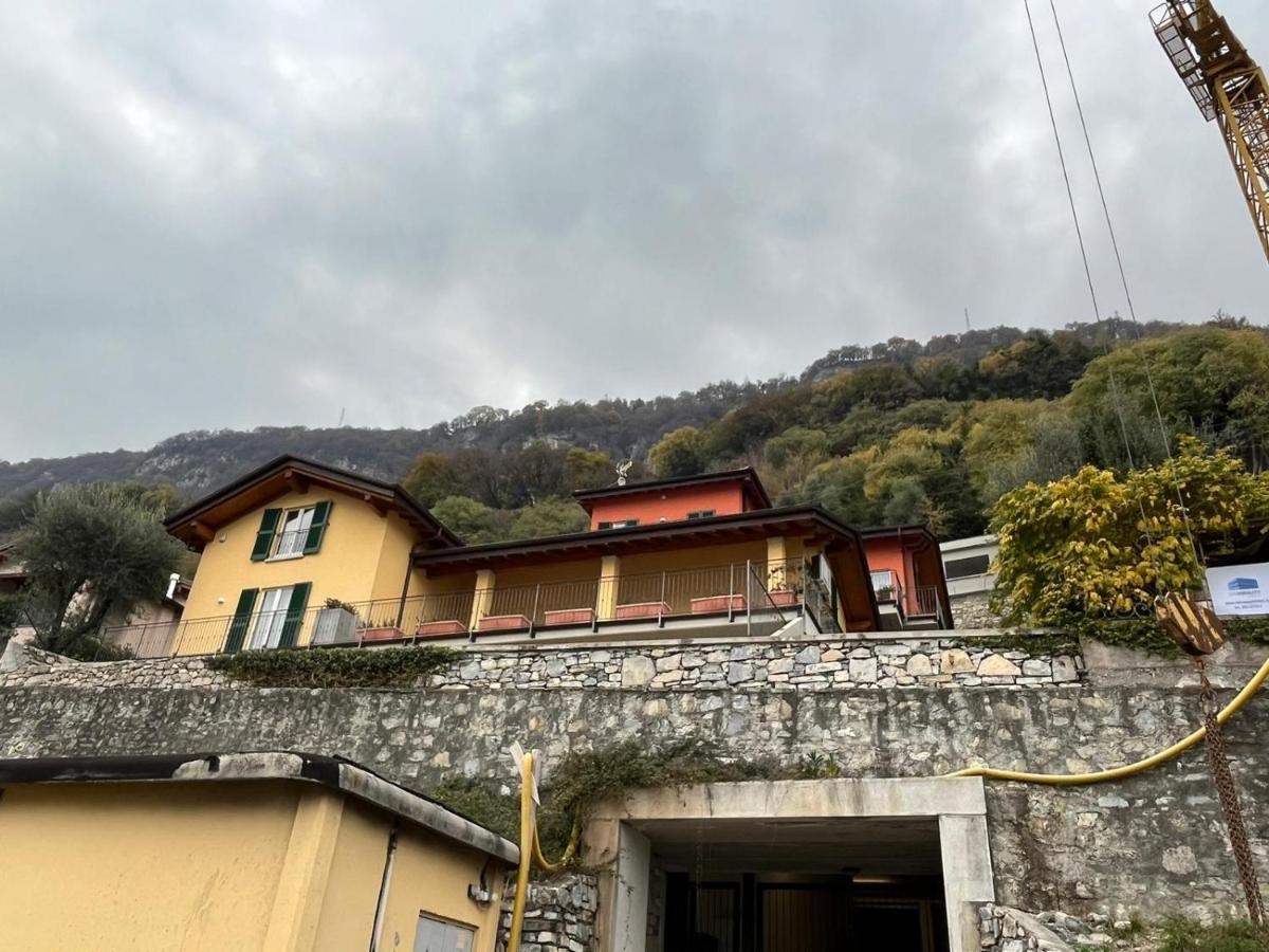 No 1-sleeps 10 By Italian
