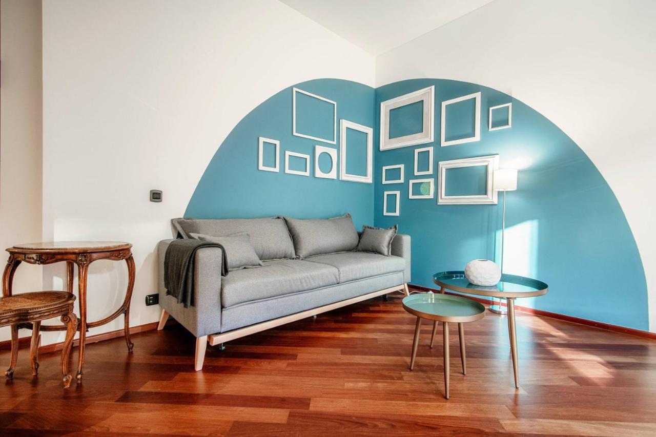 Apartment Blue Mood - By Myhomeincomo