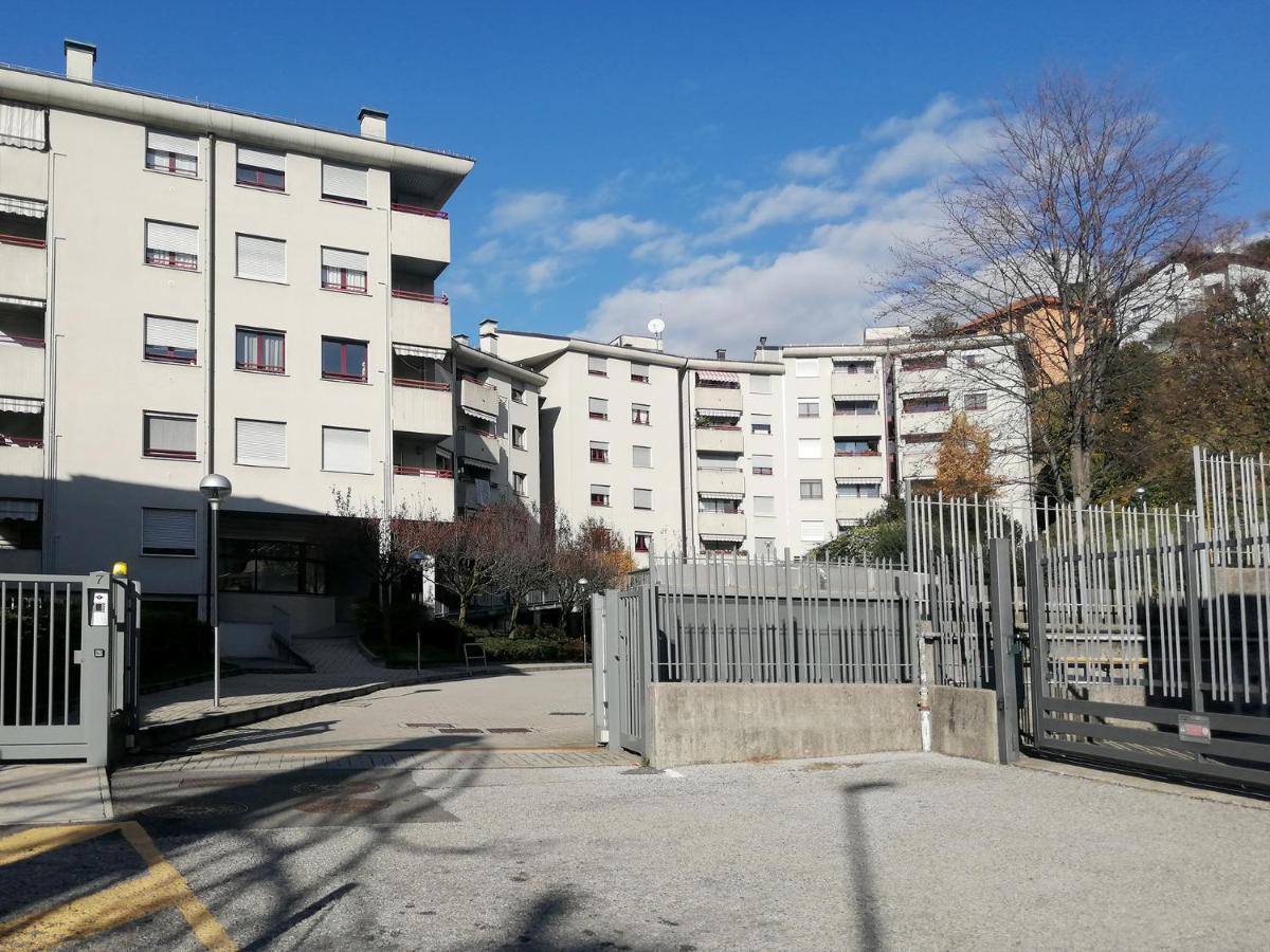 Olimpo Apartment *
