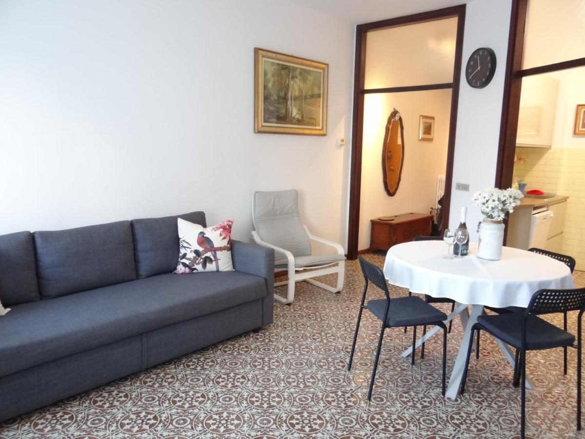 Apartment Roberta's House, A Few Steps From The Bellano
