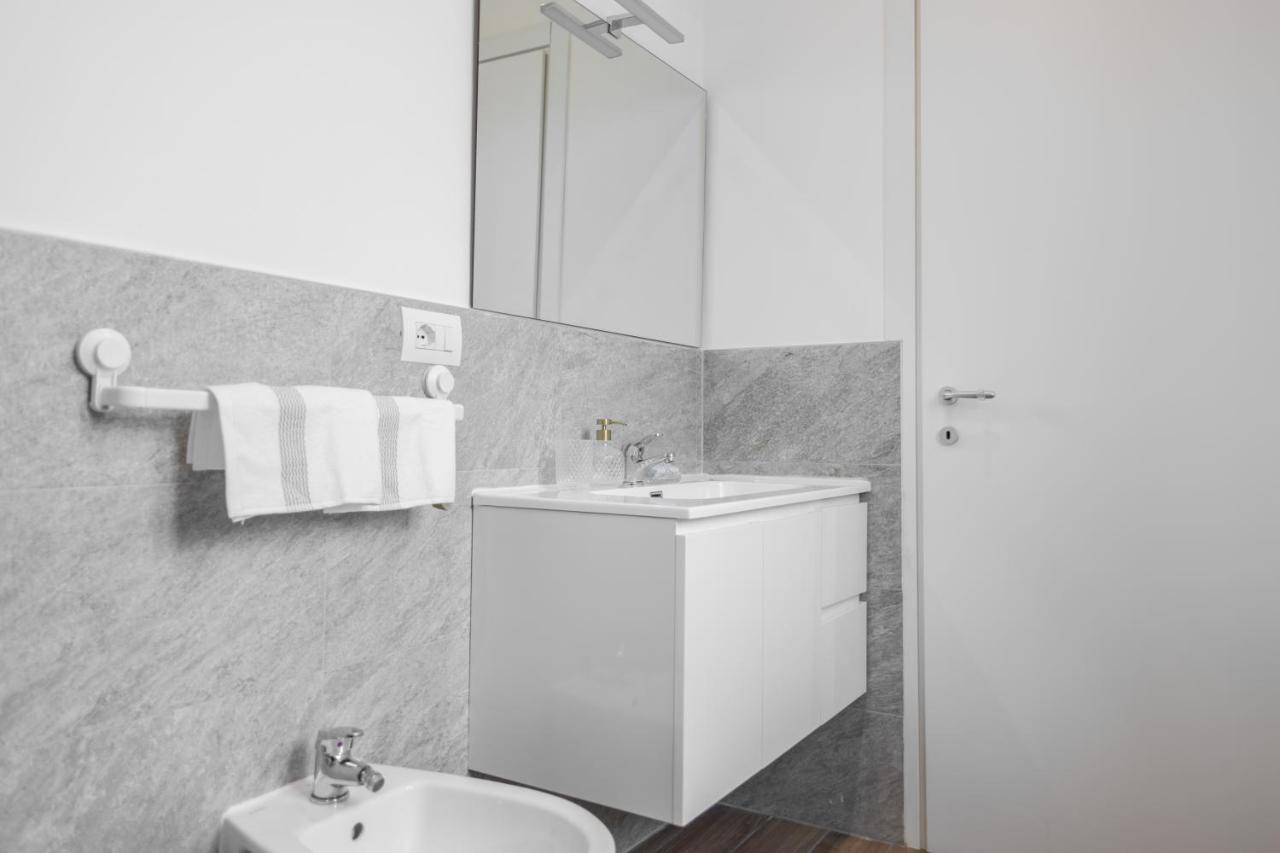 Lora Apartment,free Private Parking, Self Check In,1 * Como
