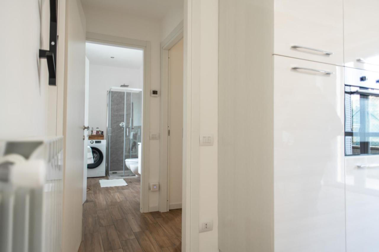 Lora Apartment,free Private Parking, Self Check In,1 *