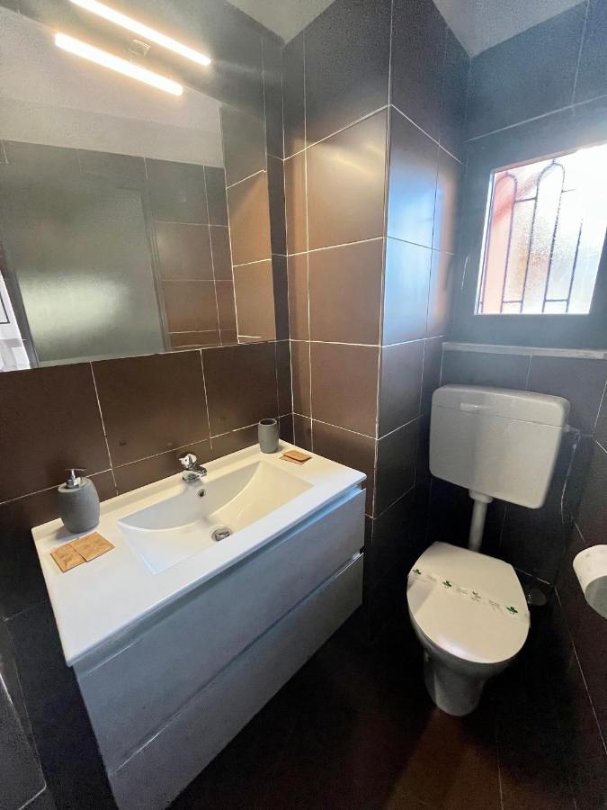 Romantic Corner Apartment Cernobbio
