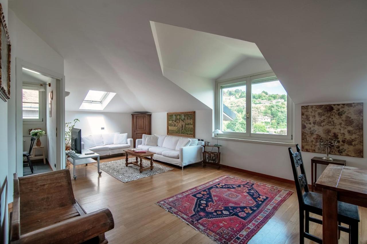 I D'a Charming Penthouse - View- Como- House-130 Mt-2 Double Bedrooms And 2 Double Bathrooms A Spacious Living Room-full Equipped Kitchen-private Garden And Terrace-private Covered Parking Apartment *