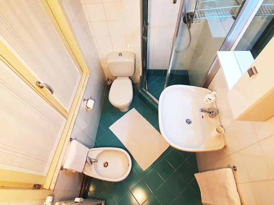 Apartment King Center 9 Posti Letto- Grande Terrazza - 2 Bagni Privati Como