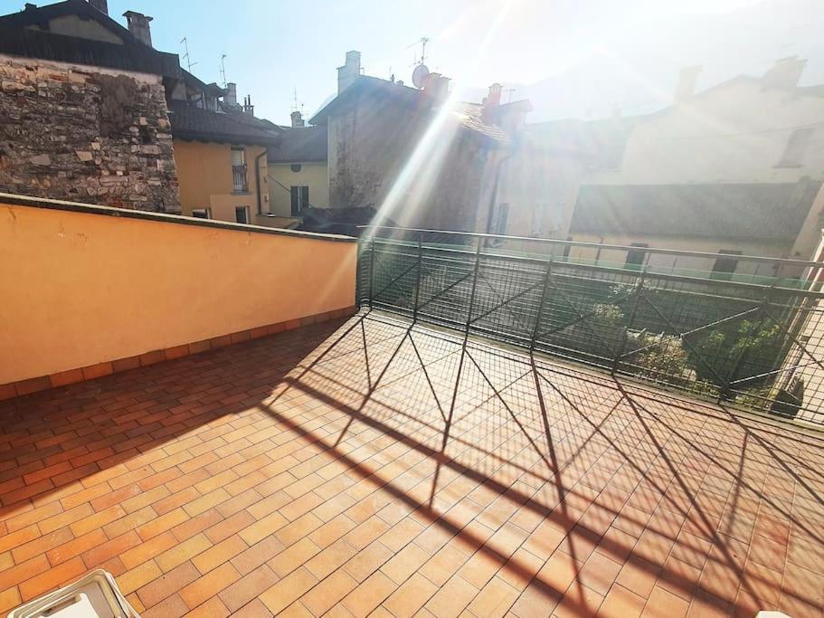 Apartment King Center 9 Posti Letto- Grande Terrazza - 2 Bagni Privati Como