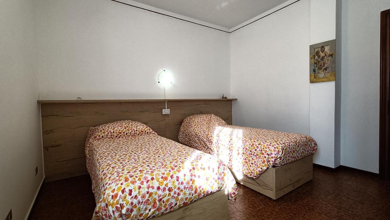 Apartment With Garden, View And Parking - Larihome A15 *