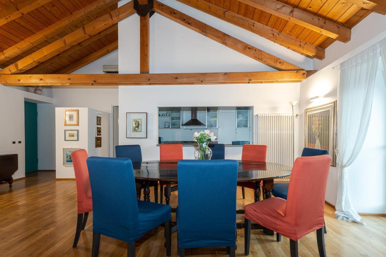Apartment A Casa Nuccia Mansarda By Solutions