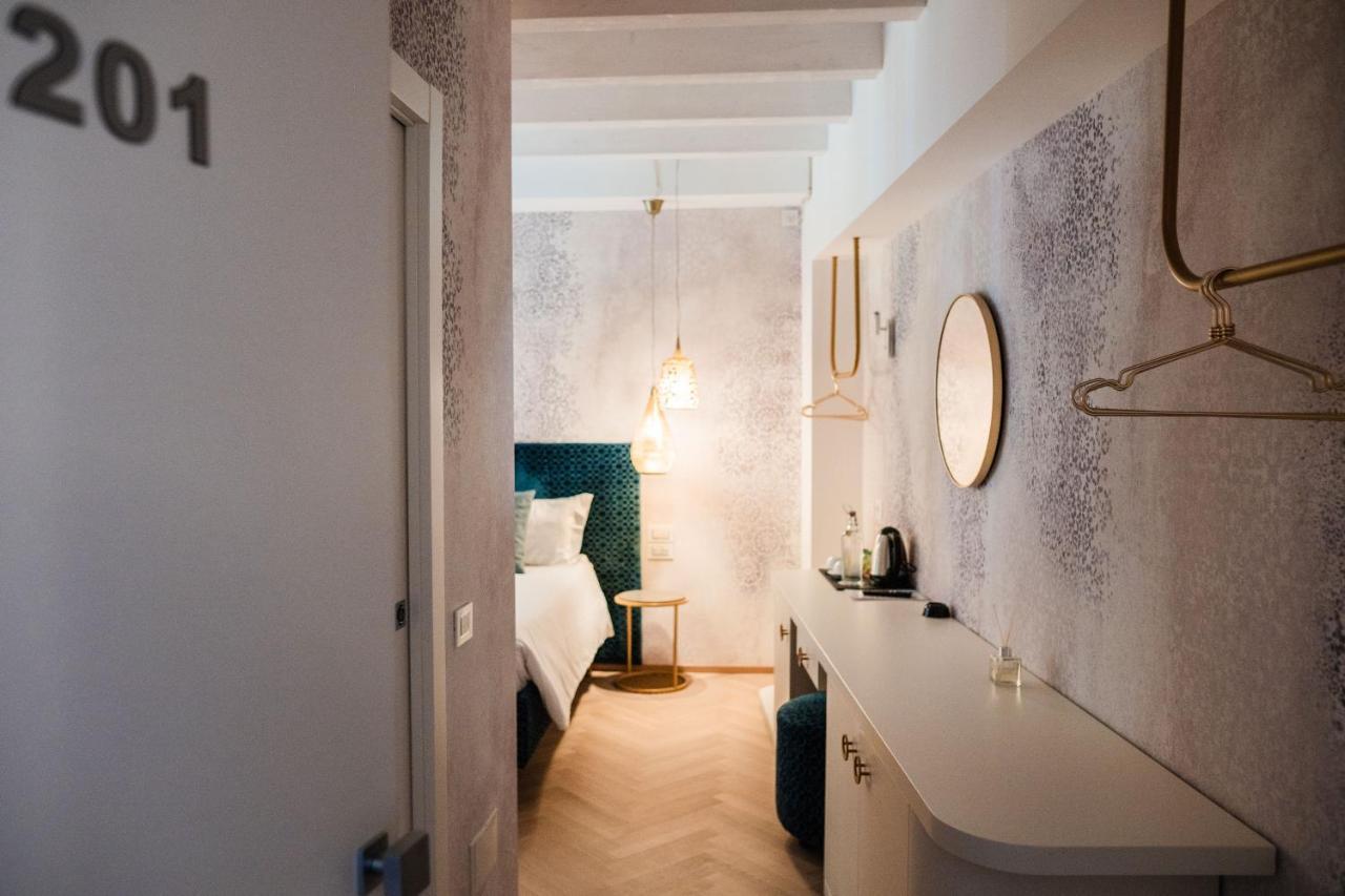 Hotel Luxury Rocopom - Front Malgrate