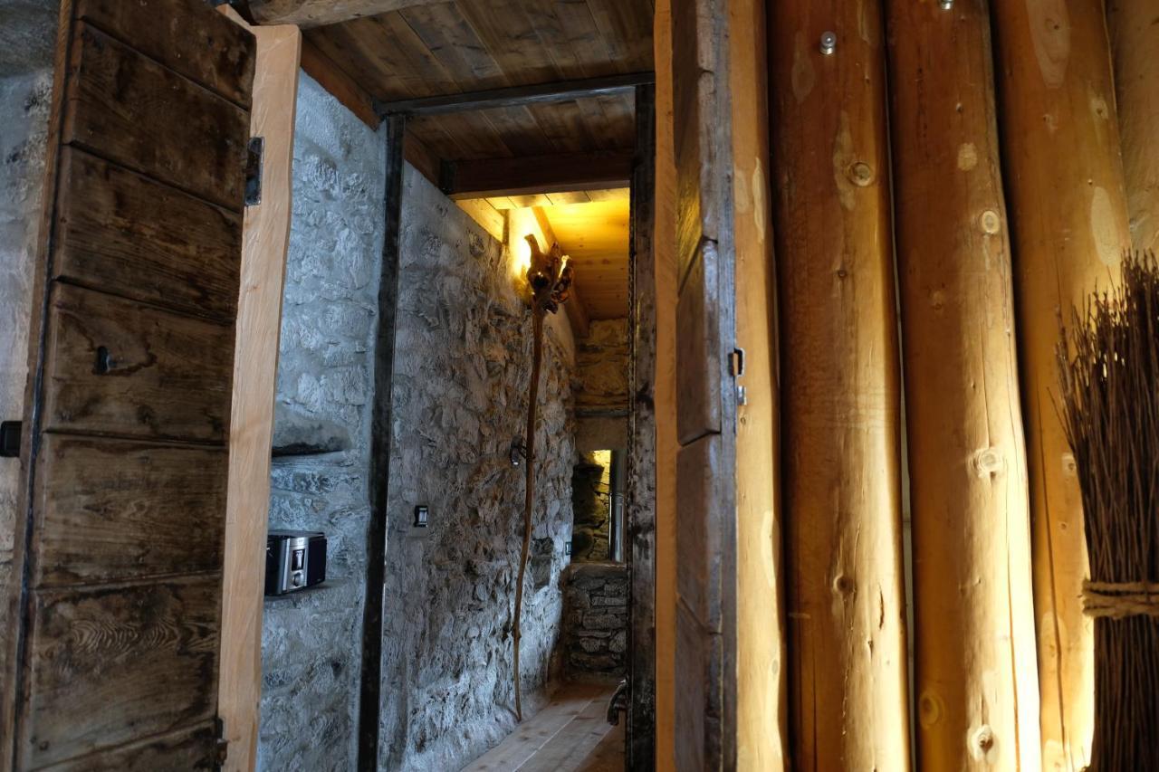 Montemezzo Le In Pietra Vista Gera Lario