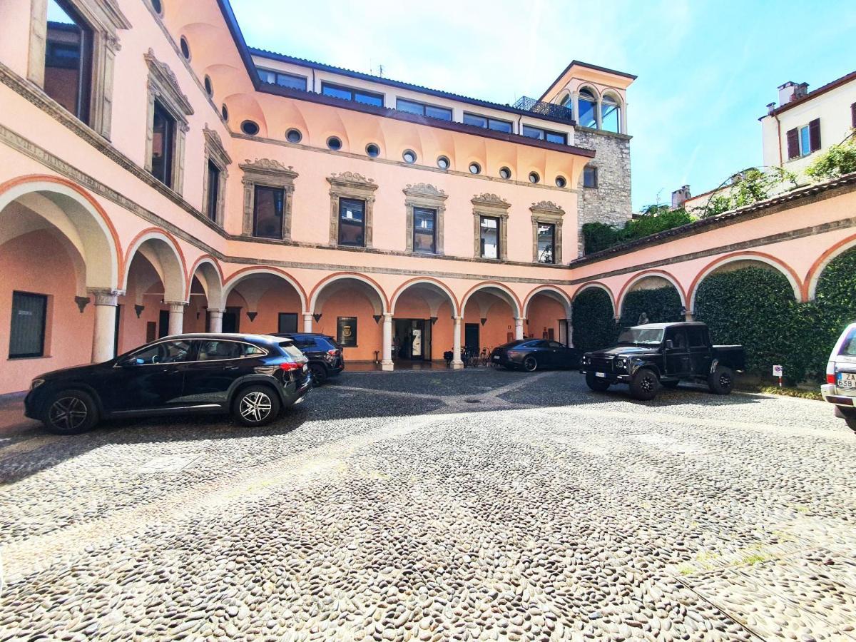 King Center 9 Posti Letto- Grande Terrazza - 2 Bagni Privati Apartment *