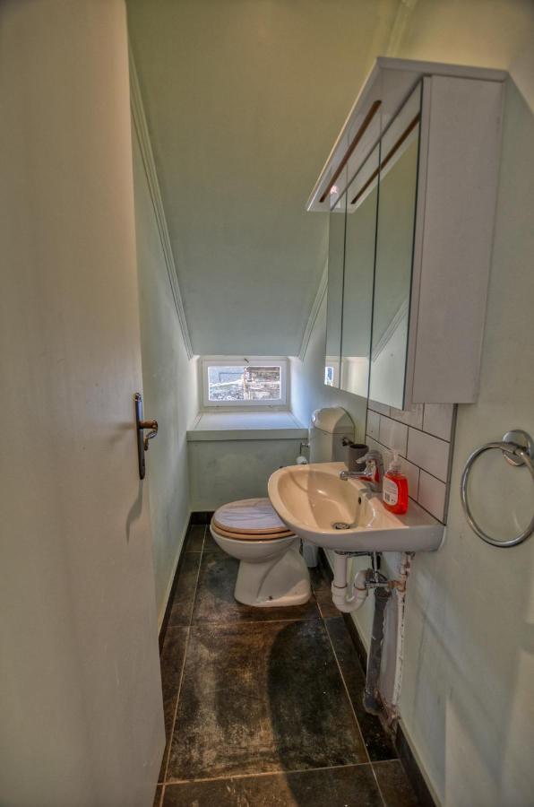 Pezzo 2-bedroom Lakeview With Shared Garden And Terrace *
