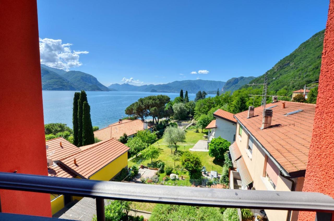 3-bedroom Lakefront Lakeview Apartment *