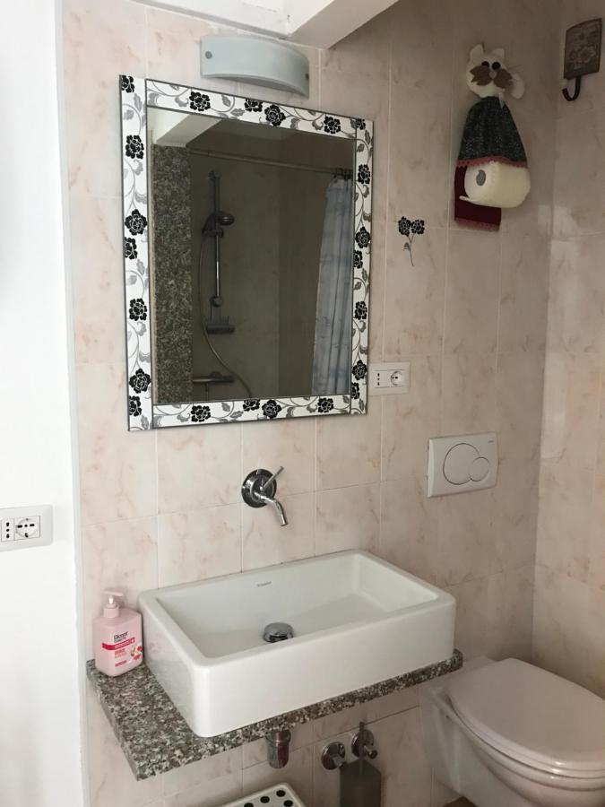 Casa Carolina Ground Floor 2-4 Sleeps Appartamento