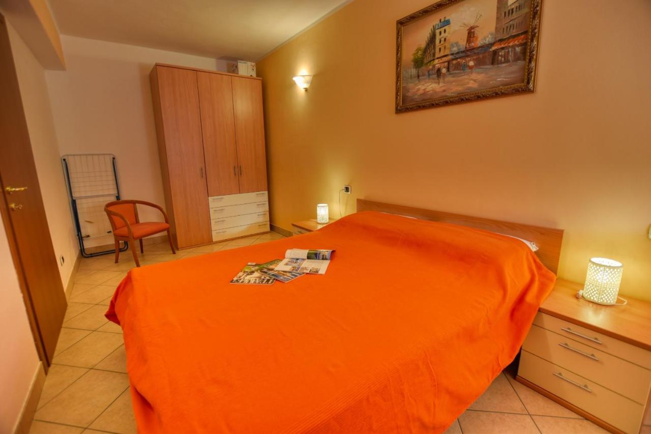 Roberto 2-bedroom Apartment