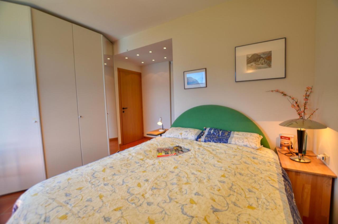Apartment 2-bedroom Lakeview Bella Gaeta San Siro (Lombardy)
