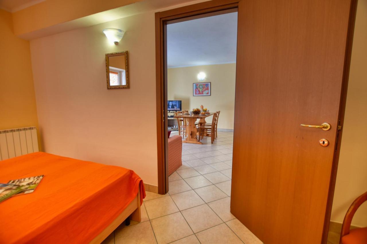 Roberto 2-bedroom Apartment Acquaseria