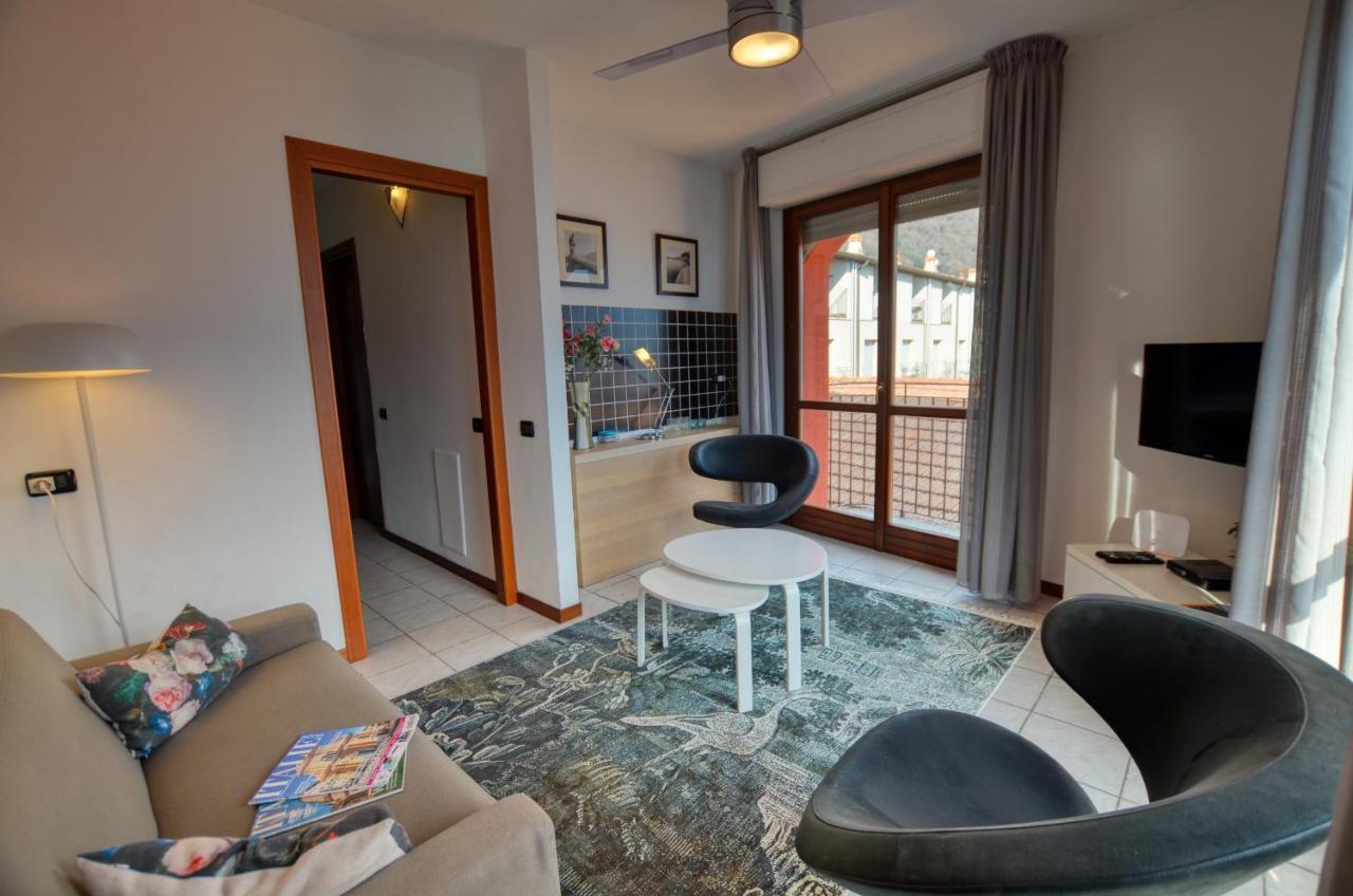 View Golden Triangle Apartment