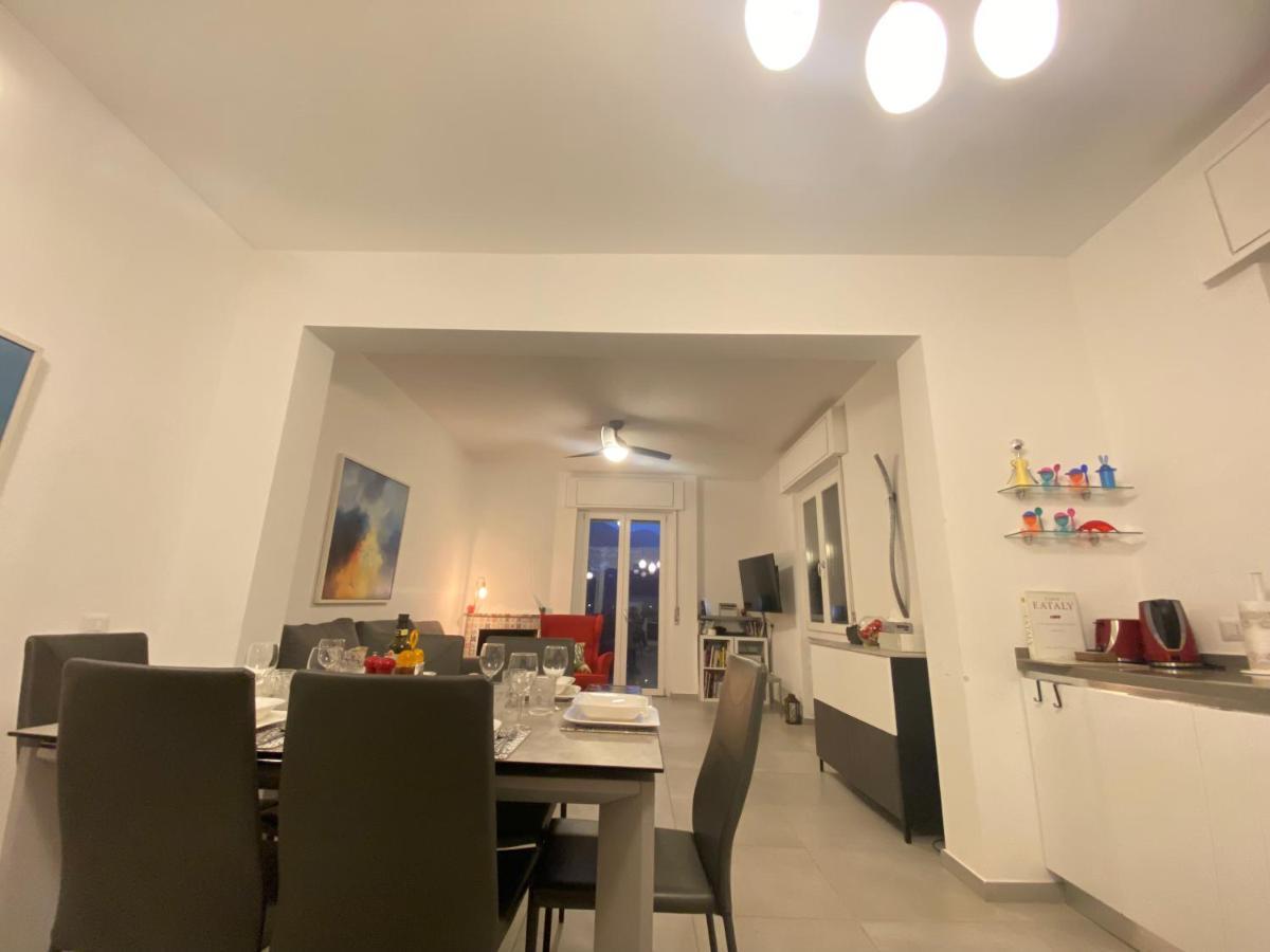 Holiday home Cozy Modern Apt W Free Parking Bbq & Fully Equipped Como