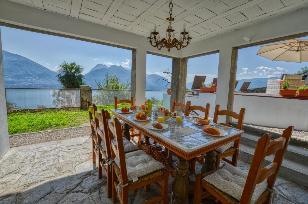 Pezzo 2-bedroom Lakeview With Shared Garden And Terrace Apartment *