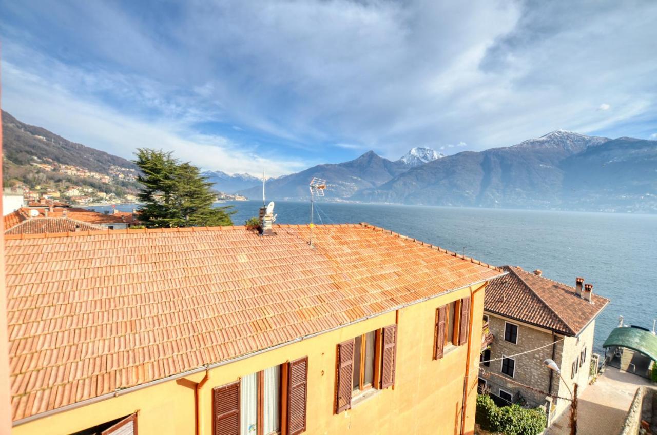 View Golden Triangle Acquaseria