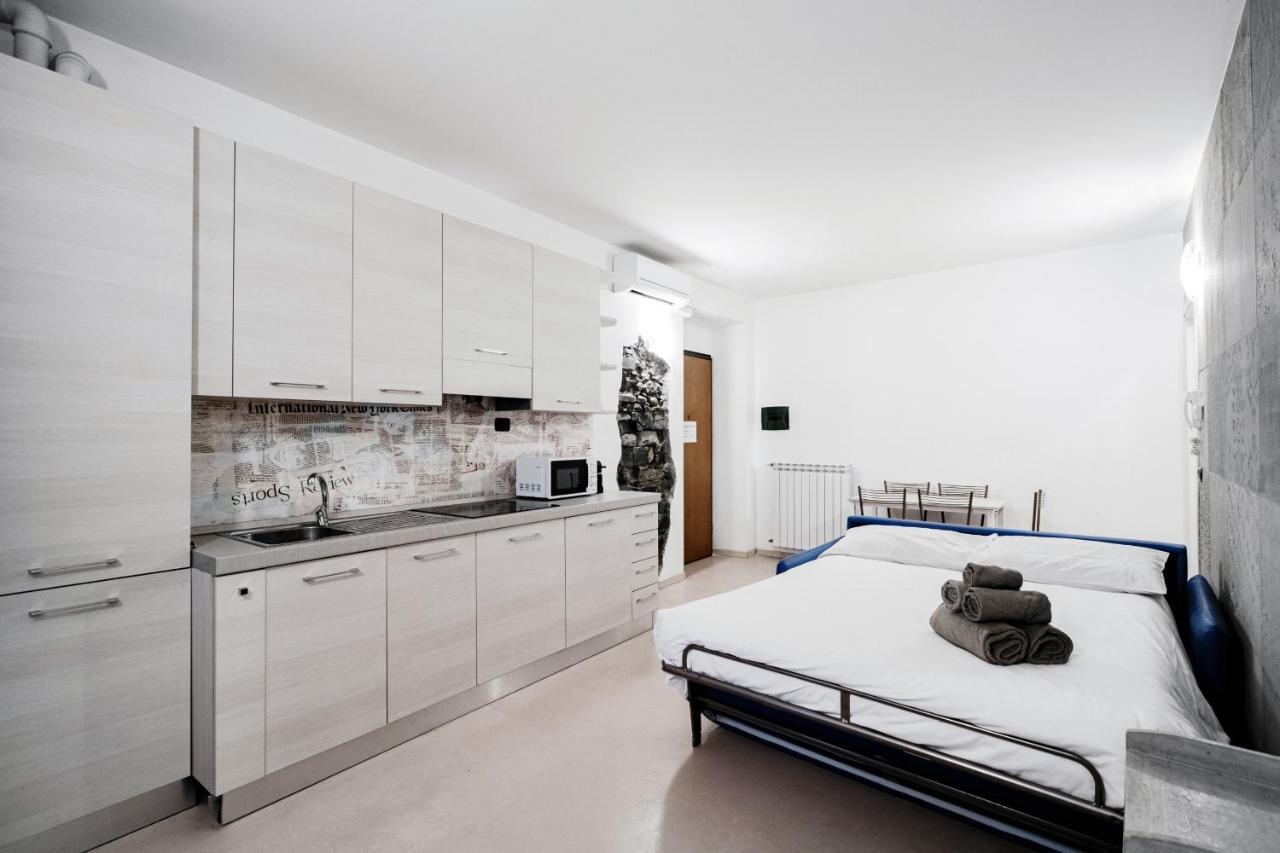 Blue Loft - The House Of Travelers Apartment Como
