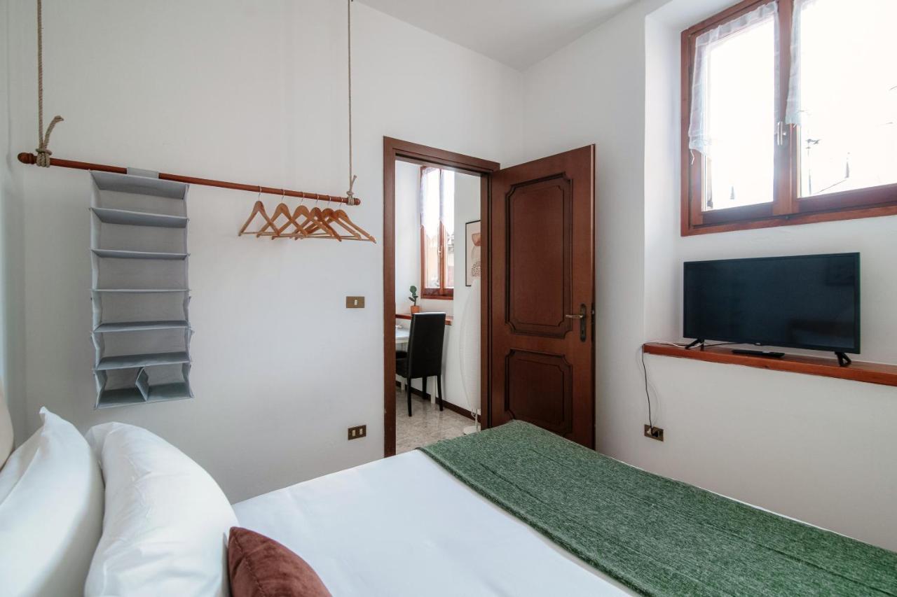 Piazza Roma By Quokka 360 - Historic Flat In The Centre Of Apartment Como