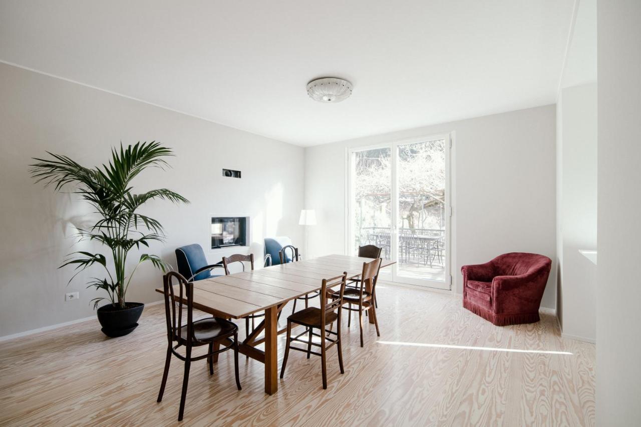 In Lina Apartment *