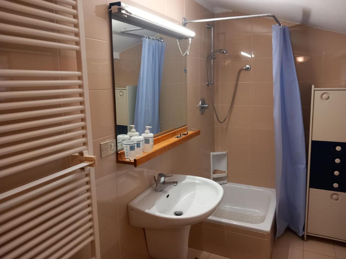 My Holiday - La Roggia Apartment Domaso