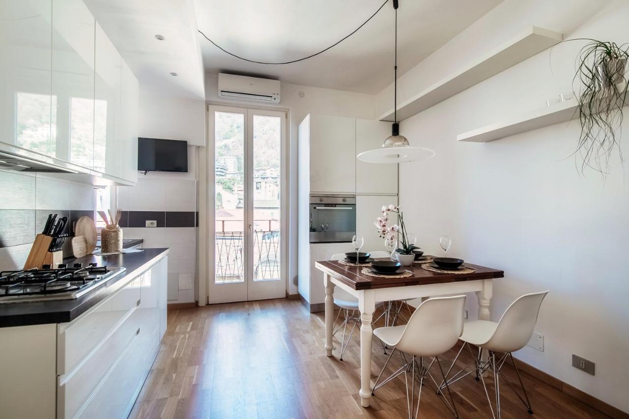 Anna's Super Cozy Flat, With A/c, High Speed Wifi, Near The And Public Transport *