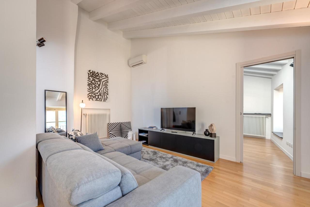 Apartment Duomo-porta Torre Penthouse With Private Terrace Como