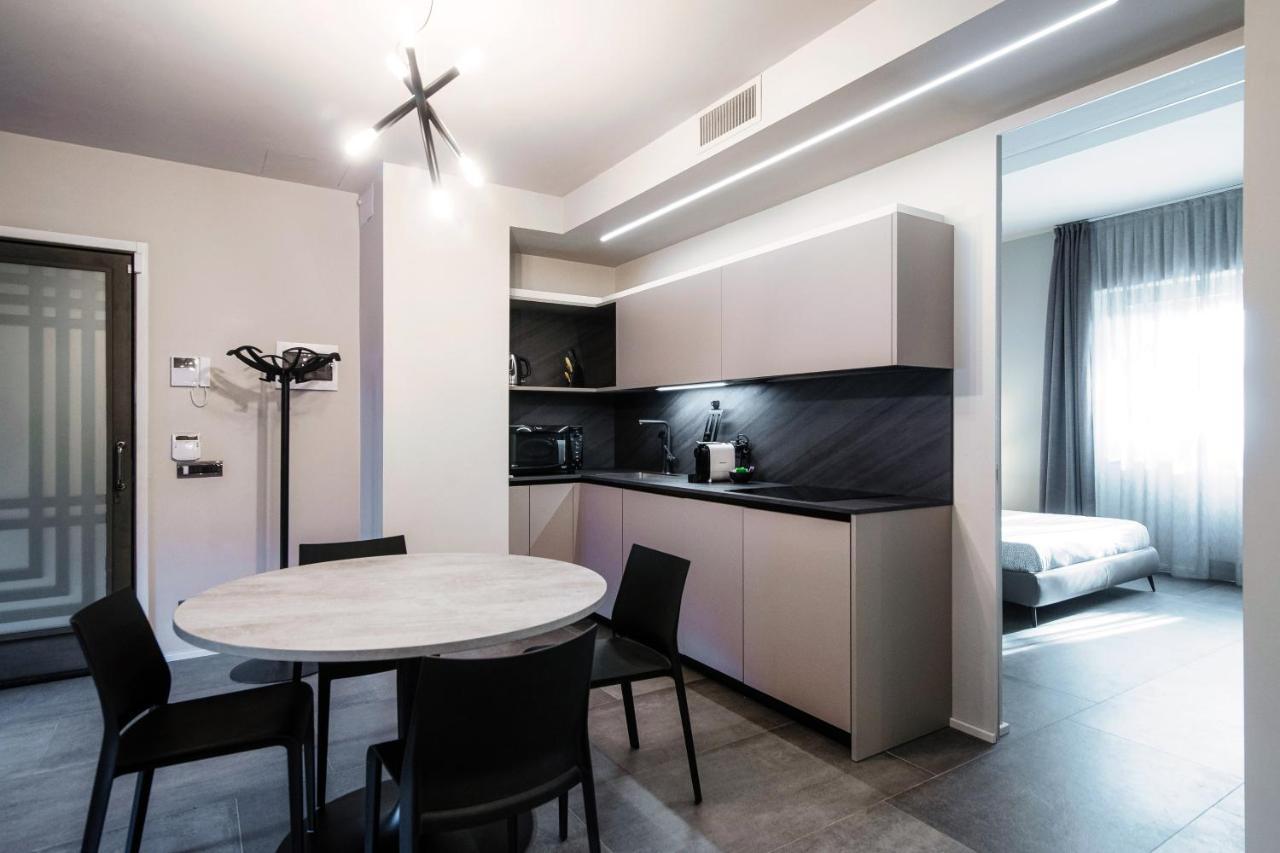 Apartment By The - Downtown