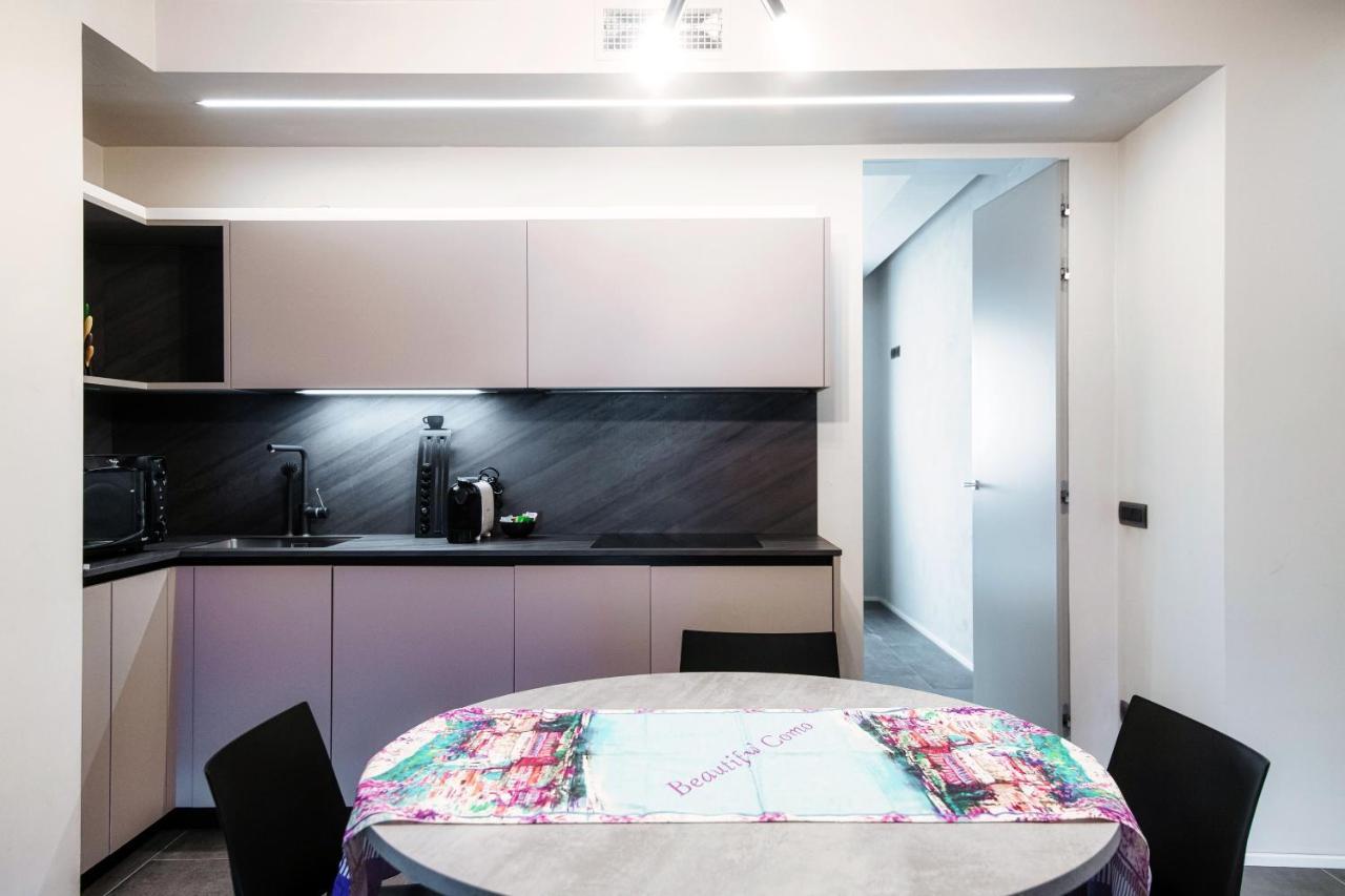 By The - Downtown Apartment *