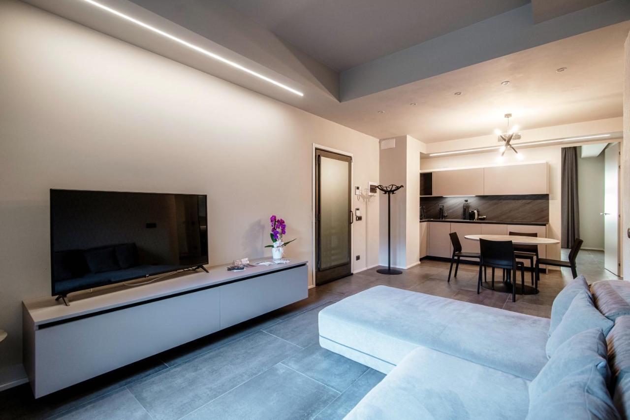 Apartment By The - Downtown Como
